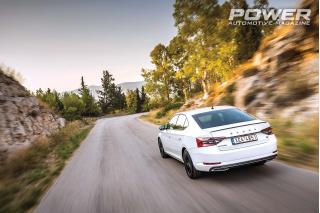 Skoda Superb iV PHEV 218Ps